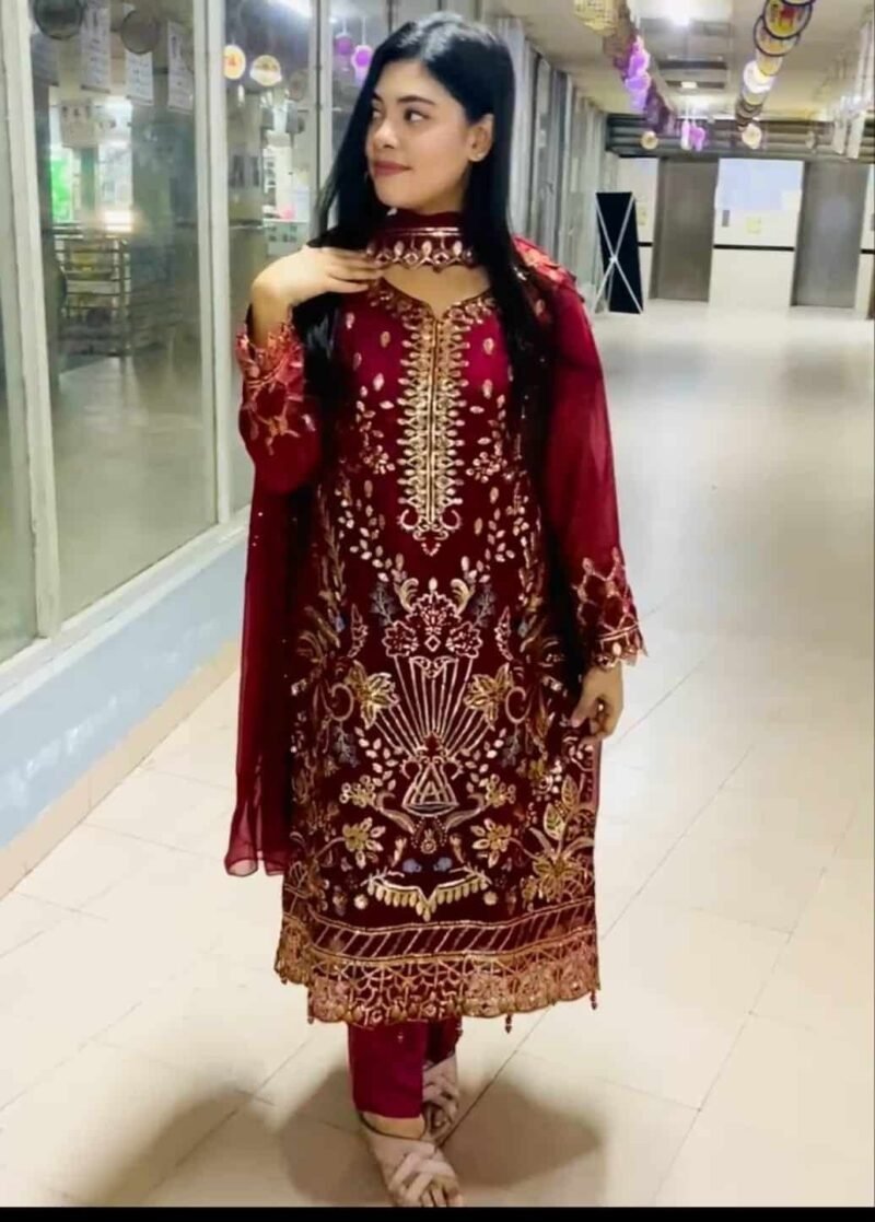 সফ্ট জর্জেট কাপড়ের ফোর পিচ ড্রেস.