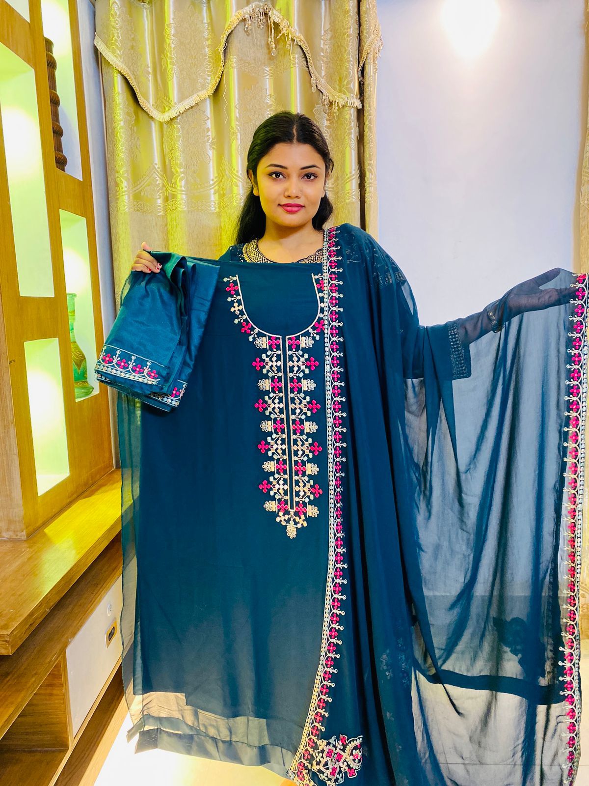 সফ্ট জর্জেট কাপড়ের ফোর পিচ ড্রেস